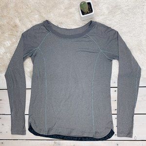 lululemon | Grey Stripe Light Running Long Sleeve